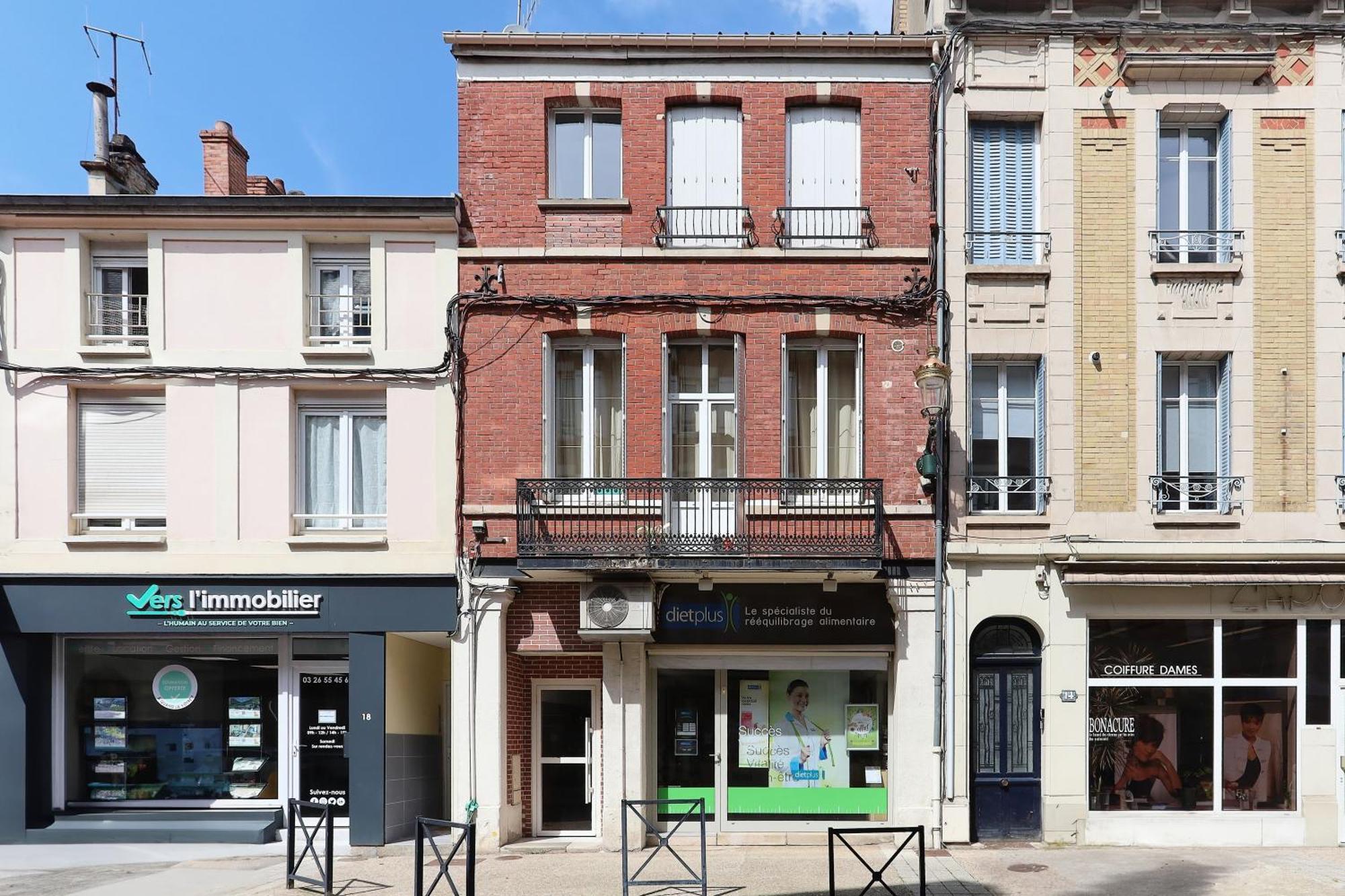 Le Bubbly - Appartement Lumineux De 50M² إيبيرني المظهر الخارجي الصورة